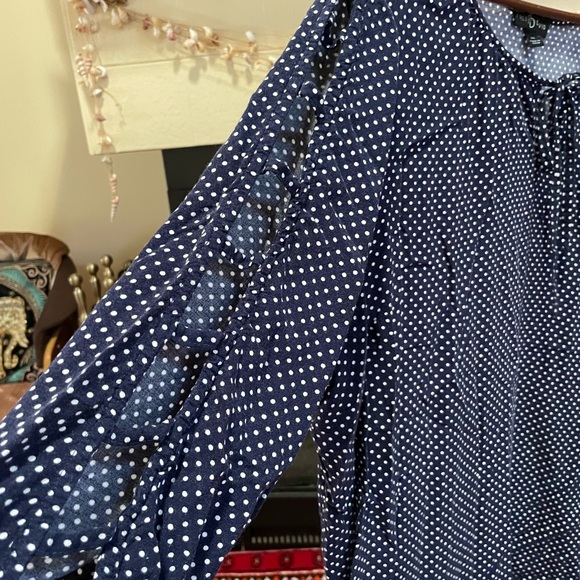 Large lot of Plus Sized Casual Friday Wear Tops - Picture 7 of 17